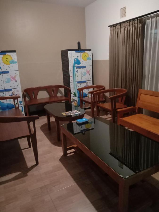 The New Orlinds Guest House Wonosari Екстер'єр фото