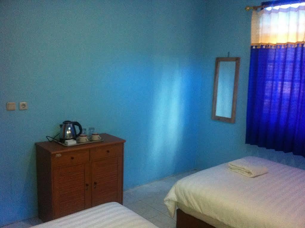 The New Orlinds Guest House Wonosari Екстер'єр фото